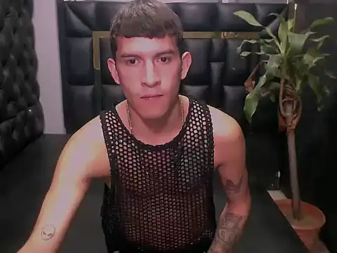 Snapshot of dilan_abraham12 chatting on 09/15/25, 07:14 dilan abraham12 online show from 09/15/25, 07:14