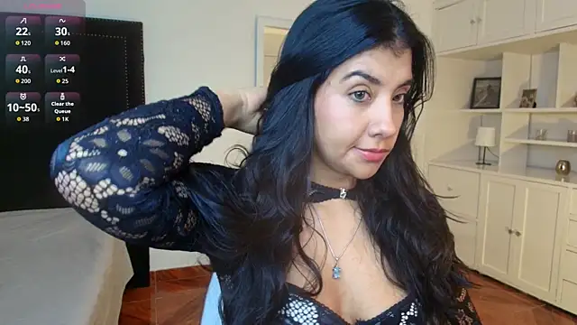 nina moen online show from 11/29/25, 08:23