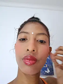 Snapshot of Sol_em chatting on 09/10/25, 12:05 Sol em online show from 09/10/25, 12:05