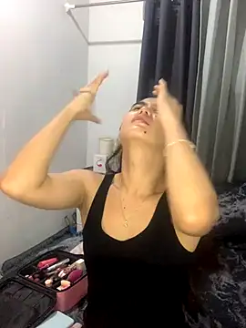 AngelHille online show from 10/24/25, 08:49