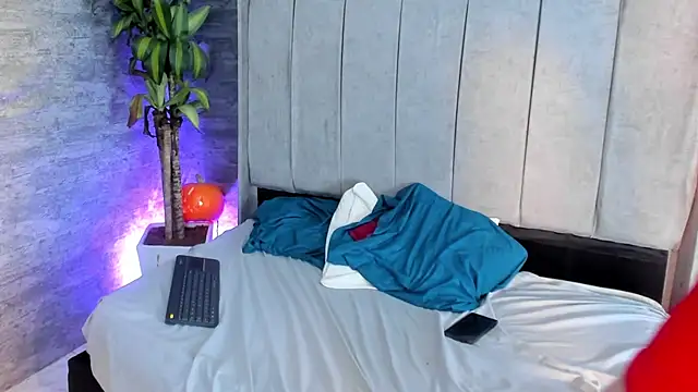 zorre  online show from 11/06/25, 12:28