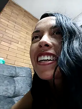 MiaForever1 online show from 04/06/26, 04:46