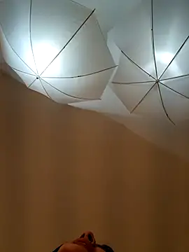 Snapshot of SophieCurves chatting on 11/16/25, 02:33 SophieCurves online show from 11/16/25, 02:33