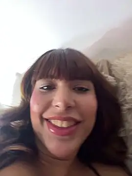 Snapshot of dahiana_marin chatting on 12/16/25, 11:10 dahiana marin online show from 12/16/25, 11:10