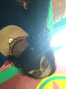 Snapshot of So_pinki chatting on 09/10/25, 09:09 So pinki online show from 09/10/25, 09:09