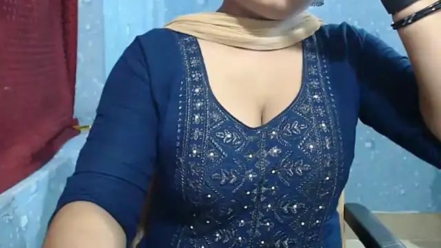 Snapshot of Bangla_sexy_rani chatting on 11/22/25, 03:00 Bangla sexy rani online show from 11/22/25, 03:00
