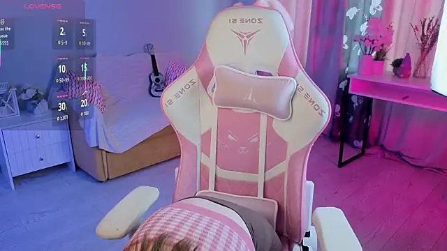 Snapshot of Sweetie_Hope chatting on 10/01/25, 07:58 Sweetie Hope online show from 10/01/25, 07:58