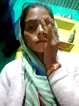 H seema online show from 10/28/25, 01:20