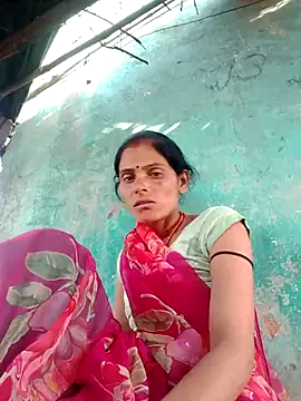 Snapshot of H_seema chatting on 04/17/26, 02:14 H seema online show from 04/17/26, 02:14