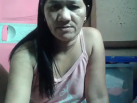 Snapshot of hotmama_063 chatting on 09/23/25, 06:38 hotmama 063 online show from 09/23/25, 06:38