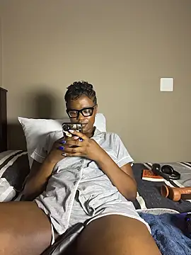 Snapshot of Moonzy77 chatting on 01/09/26, 11:39 Moonzy77 online show from 01/09/26, 11:39