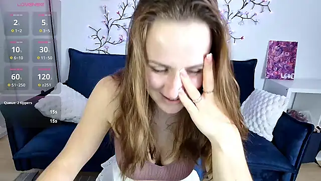 Julia Lia online show from 09/12/25, 01:44