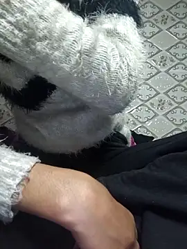 Aidakhan1212 online show from 12/16/25, 03:28