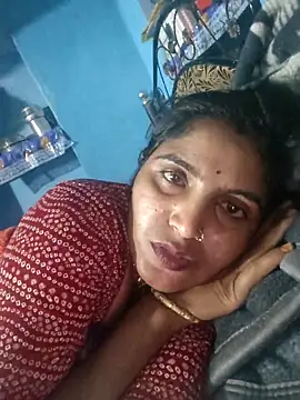 Snapshot of LUCKY_cut chatting on 11/01/25, 06:10 LUCKY cut online show from 11/01/25, 06:10