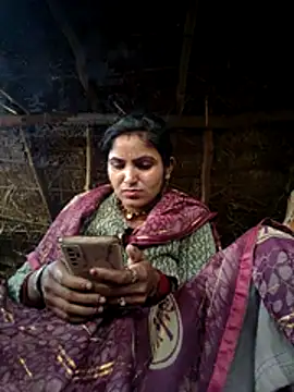 Snapshot of LUCKY_cut chatting on 12/02/25, 03:01 LUCKY cut online show from 12/02/25, 03:01