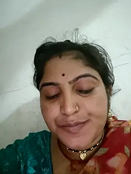 LUCKY cut online show from 04/18/26, 08:53