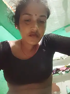 Nillohot online show from 10/07/25, 07:44