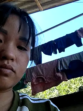 Snapshot of Yeszsexxy chatting on 10/10/25, 02:21 Yeszsexxy online show from 10/10/25, 02:21