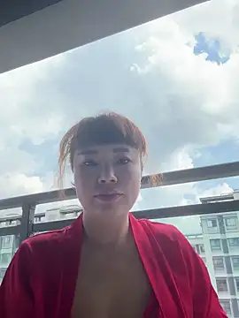 Snapshot of Xinlan-Asia chatting on 09/21/25, 05:42 Xinlan-Asia online show from 09/21/25, 05:42