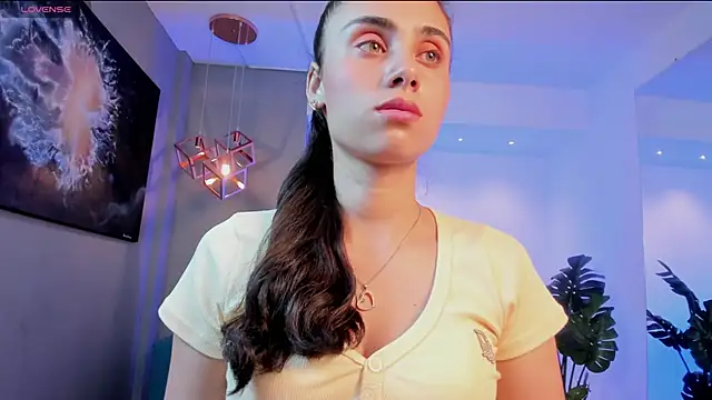 sofiapalacioss online show from 02/04/26, 08:03