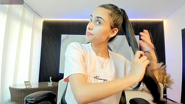 sofiapalacioss online show from 02/16/26, 07:43