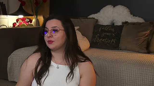 Mia Swano online show from 02/05/26, 02:27