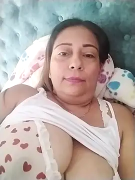 Snapshot of _tetas_92 chatting on 11/19/25, 04:51 tetas 92 online show from 11/19/25, 04:51