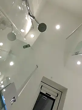 Snapshot of Oldmenhot66 chatting on 10/18/25, 04:26 Oldmenhot66 online show from 10/18/25, 04:26