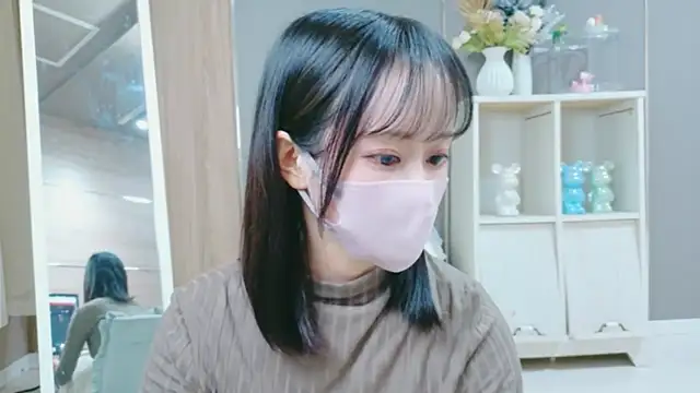 Snapshot of Kurumi_chan_ chatting on 10/18/25, 06:37 Kurumi chan online show from 10/18/25, 06:37