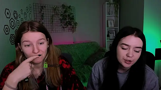 Snapshot of benny_duglas chatting on 01/16/26, 10:19 benny duglas online show from 01/16/26, 10:19