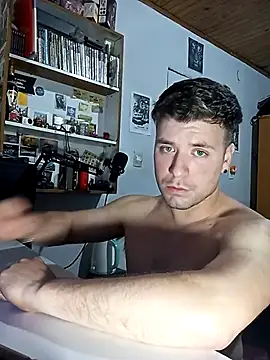 ferrari1996 online show from 09/18/25, 05:09