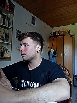 ferrari1996 online show from 11/06/25, 05:58