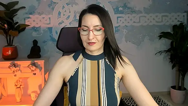 Snapshot of UnaTerra chatting on 01/12/26, 09:25 UnaTerra online show from 01/12/26, 09:25