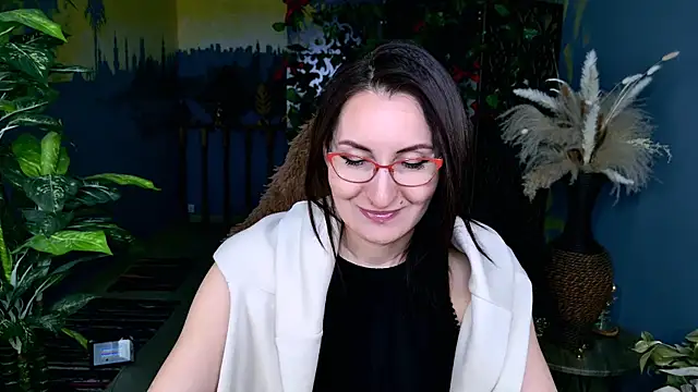 Snapshot of UnaTerra chatting on 03/23/26, 05:33 UnaTerra online show from 03/23/26, 05:33