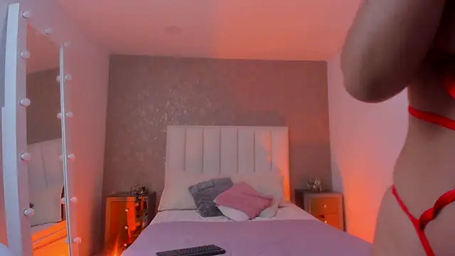 KaylieBrooks online show from 11/05/25, 05:13