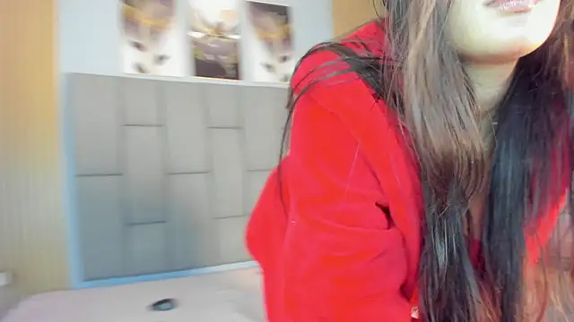 Snapshot of Stefany_gonzales_ chatting on 10/12/25, 12:48 Stefany gonzales online show from 10/12/25, 12:48