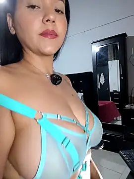 karly hot  online show from 03/11/26, 12:27