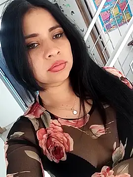 Snapshot of ValerieLove_ chatting on 09/19/25, 07:47 ValerieLove online show from 09/19/25, 07:47