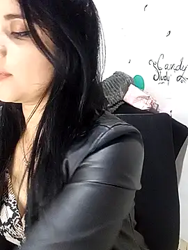 Snapshot of ValerieLove_ chatting on 10/04/25, 07:34 ValerieLove online show from 10/04/25, 07:34