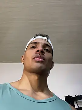 Snapshot of Smith_Fitness chatting on 02/19/26, 07:10 Smith Fitness online show from 02/19/26, 07:10