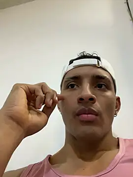 Snapshot of Smith_Fitness chatting on 03/03/26, 02:01 Smith Fitness online show from 03/03/26, 02:01