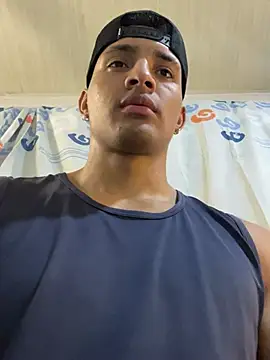 Snapshot of Smith_Fitness chatting on 03/27/26, 02:50 Smith Fitness online show from 03/27/26, 02:50