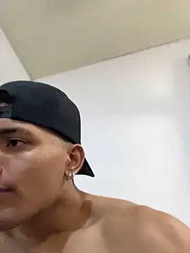 Snapshot of Smith_Fitness chatting on 04/15/26, 03:08 Smith Fitness online show from 04/15/26, 03:08