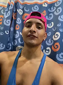 Snapshot of Smith_Fitness chatting on 04/19/26, 06:10 Smith Fitness online show from 04/19/26, 06:10