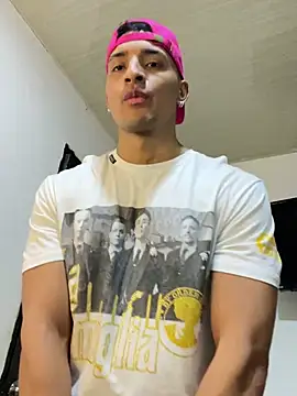 Snapshot of Smith_Fitness chatting on 05/02/26, 03:06 Smith Fitness online show from 05/02/26, 03:06