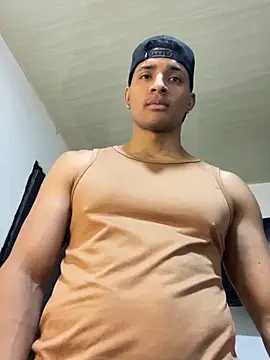 Snapshot of Smith_Fitness chatting on 05/04/26, 02:13 Smith Fitness online show from 05/04/26, 02:13