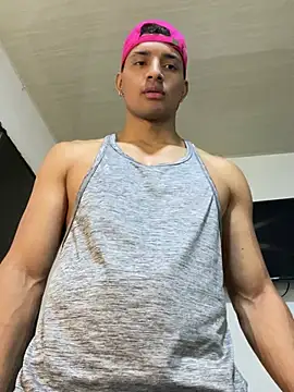 Snapshot of Smith_Fitness chatting on 05/15/26, 03:41 Smith Fitness online show from 05/15/26, 03:41