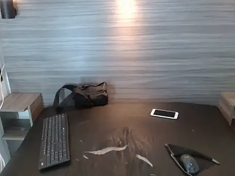 Penelopee Rouse online show from 11/24/25, 07:24