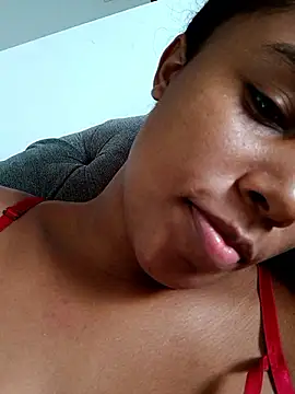 Snapshot of MoniqueMulberry chatting on 11/11/25, 08:20 MoniqueMulberry online show from 11/11/25, 08:20