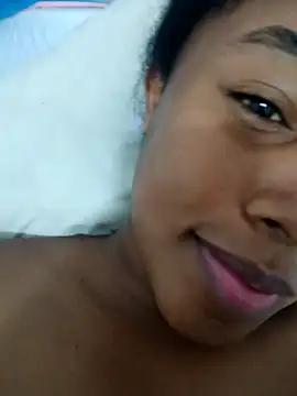 Snapshot of MoniqueMulberry chatting on 11/12/25, 09:53 MoniqueMulberry online show from 11/12/25, 09:53